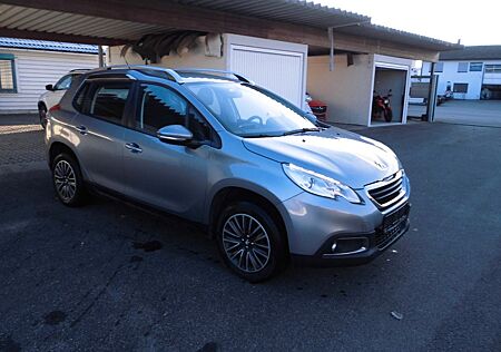 Peugeot 2008 Active PureTech Navi/PDC/DAB