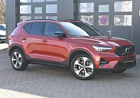 Volvo XC 40 XC40 B3 Plus Dark*LED*PANO*360*H&K*BLIS*AHK