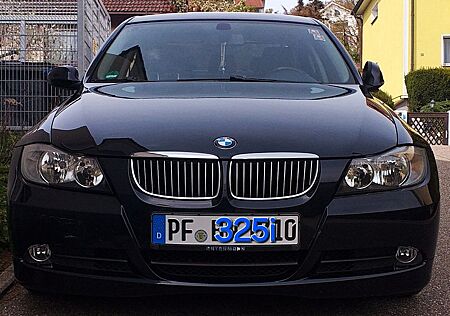 BMW 325i -