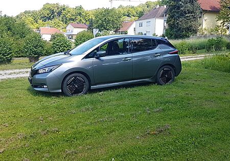 Nissan Leaf ZE1 N-Connecta 39kWh 150PS Elektro AT