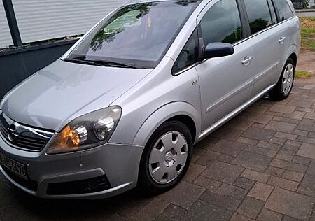 Opel Zafira 1.9 CDTI 88kW Automatik -150 Ps