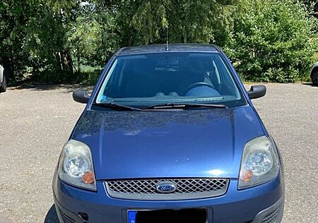 Ford Fiesta 1.4 16V TÜV 12/2026