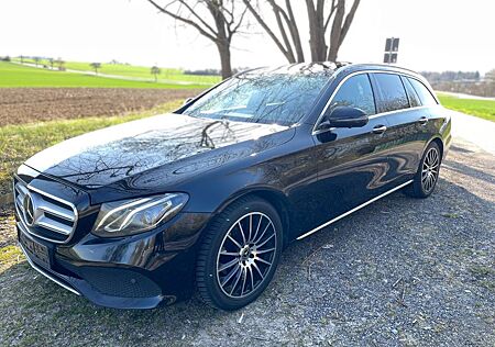 Mercedes-Benz E 220 E 220d T EXCLUSIVE Autom. EXCLUSIVE/WIDESCREEN/