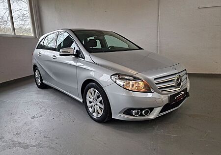 Mercedes-Benz B 180 CDI Automatik*Navi*AHK* 60.tkm MB-Service