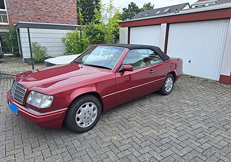Mercedes-Benz E 200 Cabrio-W124