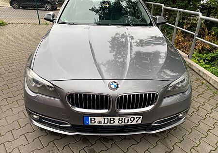BMW 520d xDrive A Luxury Line Luxury Line