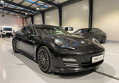 Porsche Panamera 4S