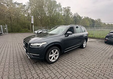 Volvo XC 90 XC90 T6 AWD Geartronic Momentum/408 PS