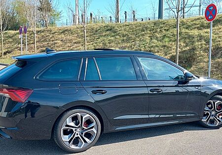 Skoda Octavia 2.0 TDI DSG 4x4 RS Combi (Garantie 2029)