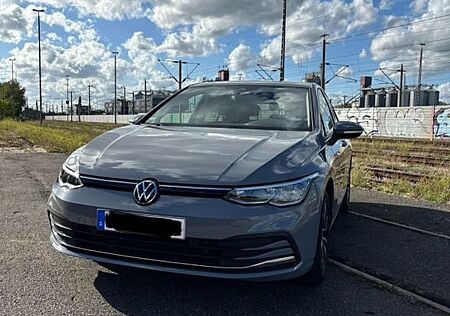 VW Golf Volkswagen 1.5 eTSI OPF 96kW / 130PS DSG MOVE