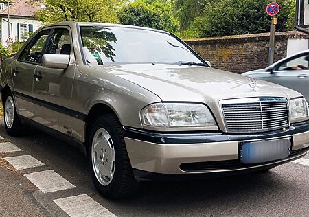 Mercedes-Benz C 180 Classic W202