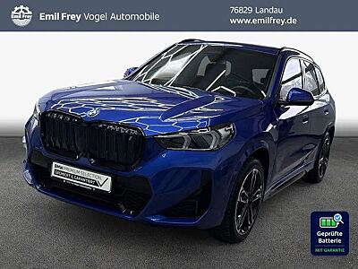 BMW iX1 xDrive30 M Sport LED* SHZ* Head-Up* HiFi*