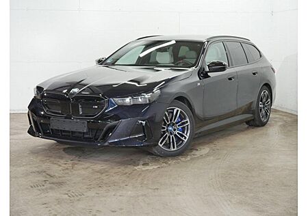 BMW X5 M60 i5 M60 xDrive Touring