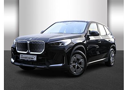BMW iX1 xDrive30