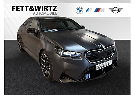 BMW M5 Limousine