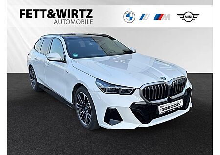 BMW 550e xDrive Touring