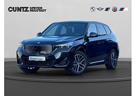 BMW iX1 xDrive30