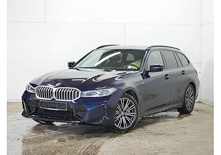 BMW 330e xDrive Touring