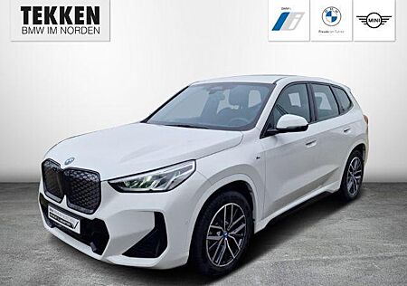 BMW iX1 xDrive30