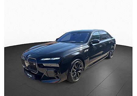 BMW M760e xDrive Limousine