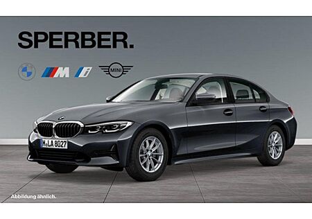BMW 320i xDrive Limousine