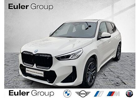 BMW iX1 xDrive30