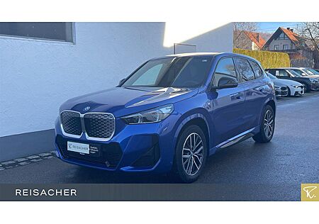 BMW iX1 xDrive30