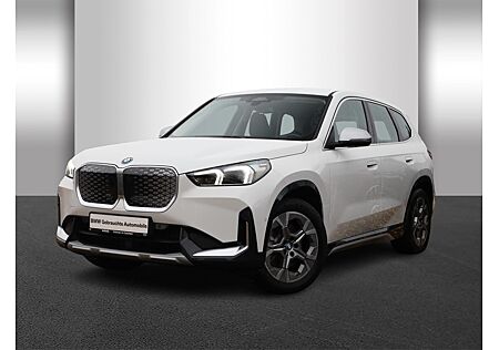 BMW iX1 xDrive30