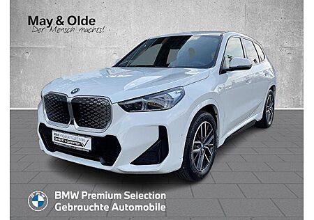 BMW iX1 xDrive30