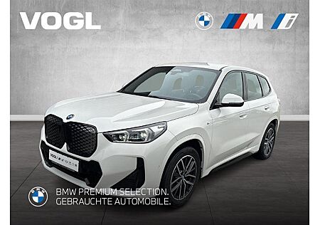 BMW iX1 xDrive30