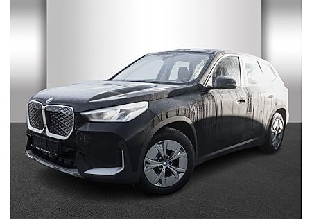 BMW iX1 xDrive30