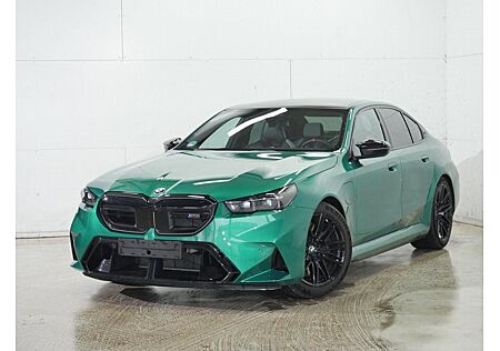 BMW M5 Limousine