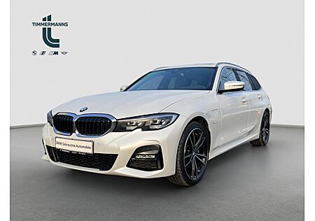 BMW 330e Touring
