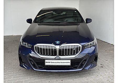 BMW i5 EDRIVE40