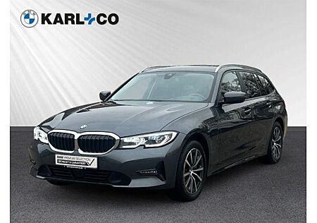 BMW 330e xDrive Touring