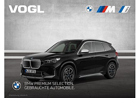 BMW iX1 xDrive30