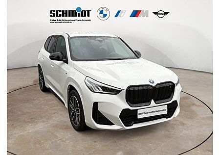 BMW iX1 xDrive30 (U11)