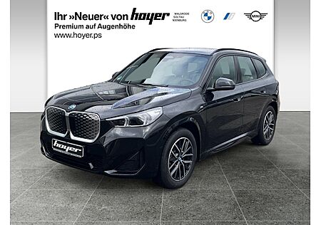 BMW iX1 xDrive30