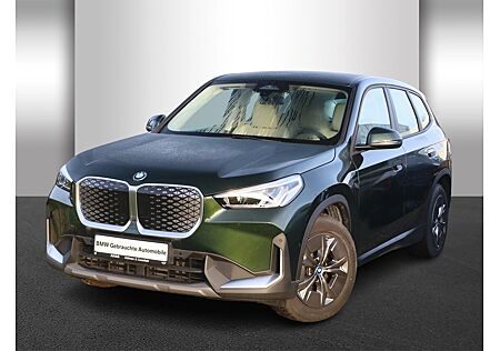 BMW iX1 xDrive30
