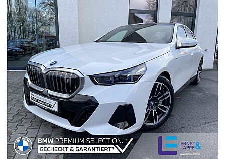 BMW i5 eDrive40