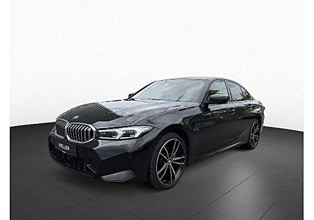 BMW 1er M Coupé 330e Limo M Sport