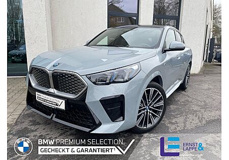 BMW iX2 xDrive30