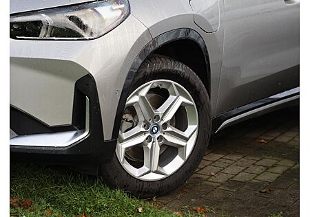 BMW X1 xDrive25e