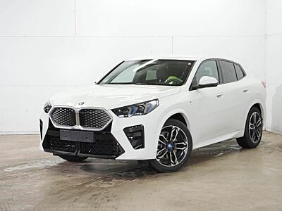 BMW iX2 xDrive30