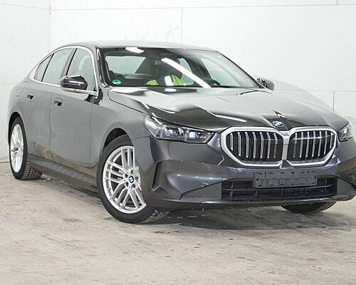 BMW 530E