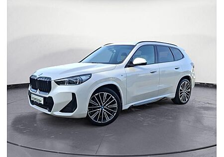 BMW iX1 xDrive30