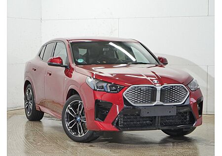 BMW iX2 xDrive30