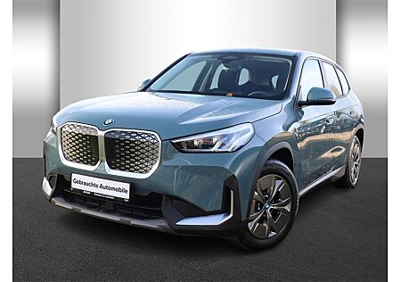 BMW iX1 xDrive30