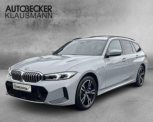 BMW 330e xDrive Touring