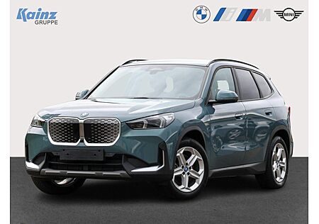 BMW iX1 xDrive30 (ab 2022)